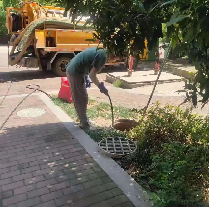永济市政排污管道清淤疏通——专业团队，让您全程省心！